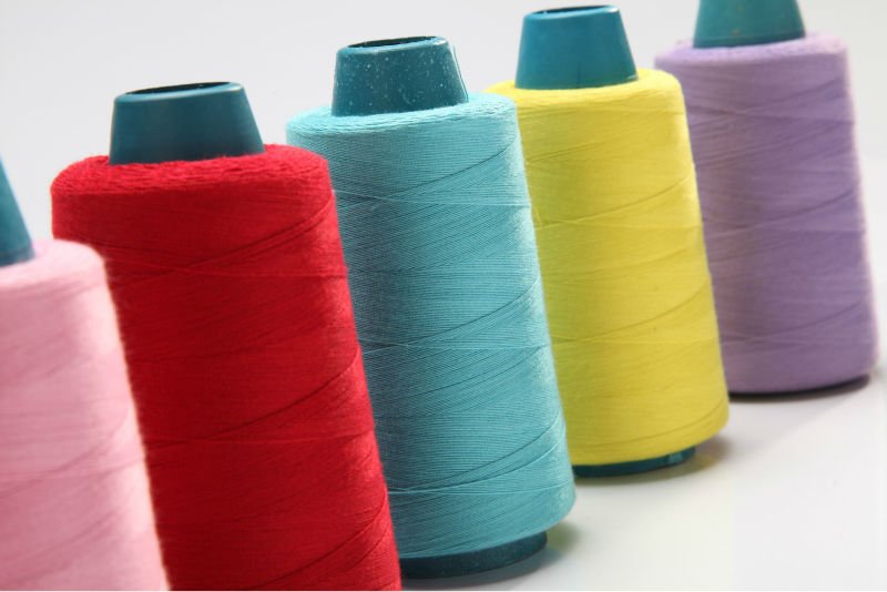 ▻ ¿Cómo saber si un hilo de coser es de buena calidad? 🧵 